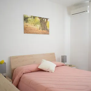 La Casa Del Carrubo Hébergement de vacances Cagliari